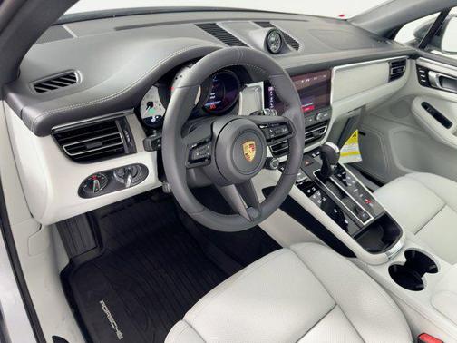 2026 Porsche Macan T