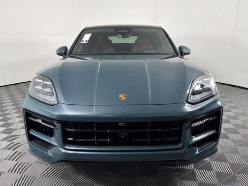 Paint to Sample 2026 Porsche Cayenne GTS