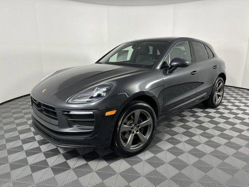 2025 Porsche Macan AWD