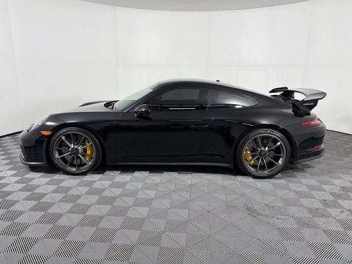 Black 2019 Porsche 911 GT3