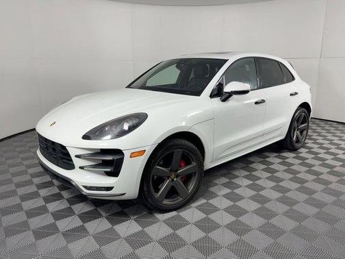 2017 Porsche Macan Turbo