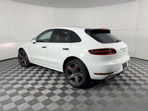 2017 Porsche Macan Turbo