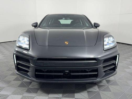 2026 Porsche Panamera RWD