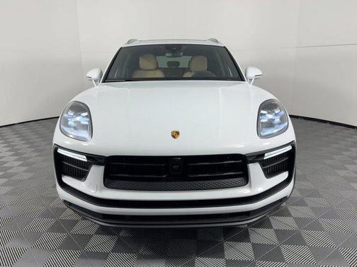 2026 Porsche Macan S