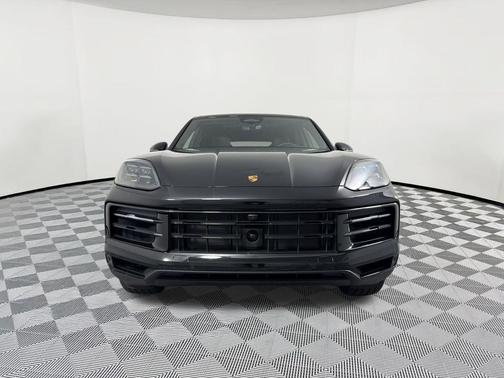Chromite Black Metallic 2026 Porsche Cayenne S