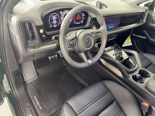 2026 Porsche Cayenne Cayenne Turbo E-Hybrid