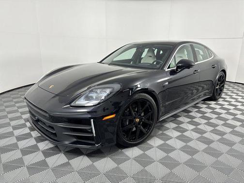 2025 Porsche Panamera RWD
