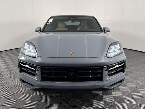 Arctic Grey 2026 Porsche Cayenne Cayenne
