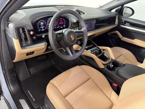 Arctic Grey 2026 Porsche Cayenne Cayenne