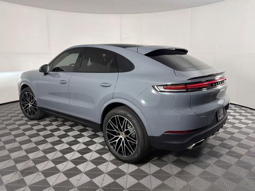 Arctic Grey 2026 Porsche Cayenne Cayenne