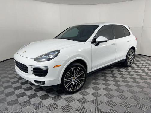 2018 Porsche Cayenne Platinum Edition