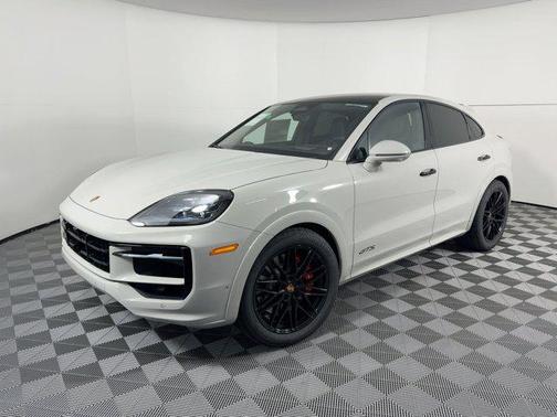 2026 Porsche Cayenne GTS