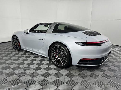 2024 Porsche 911 Targa 4S