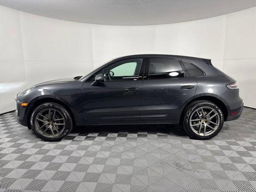 2025 Porsche Macan AWD
