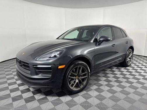2025 Porsche Macan AWD