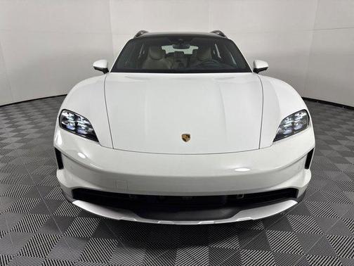 2025 Porsche Taycan 4