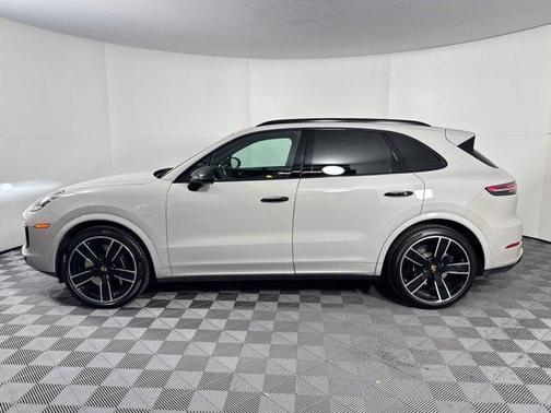 2022 Porsche Cayenne Turbo