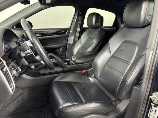 2021 Porsche Cayenne Coupe AWD