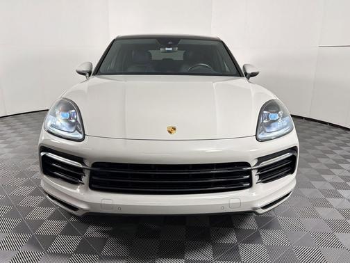 Chalk 2021 Porsche Cayenne Cayenne