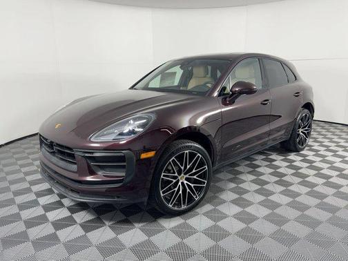 2026 Porsche Macan AWD