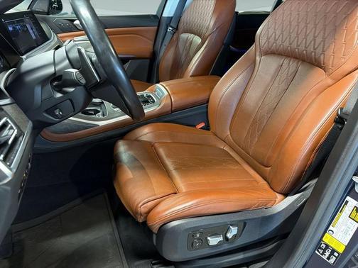 Arctic Gray Metallic 2019 BMW X7 xDrive50i