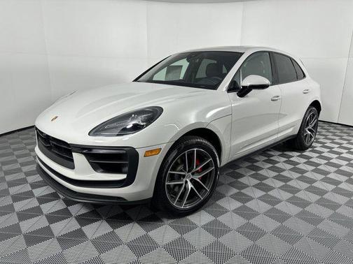 2025 Porsche Macan S