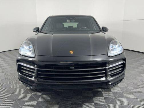 2023 Porsche Cayenne Platinum Edition