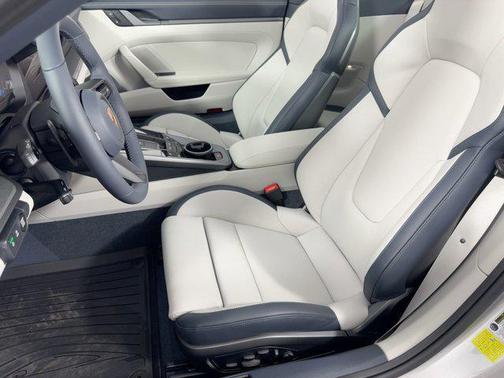 2026 Porsche 911 Targa 4S