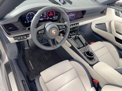 2026 Porsche 911 Targa 4S