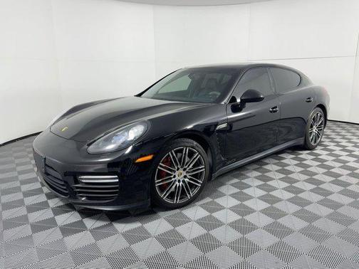 Carmine Red 2016 Porsche Panamera GTS