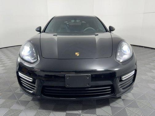 Carmine Red 2016 Porsche Panamera GTS