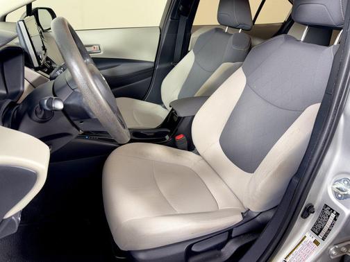Classic Silver Metallic 2020 Toyota Corolla LE