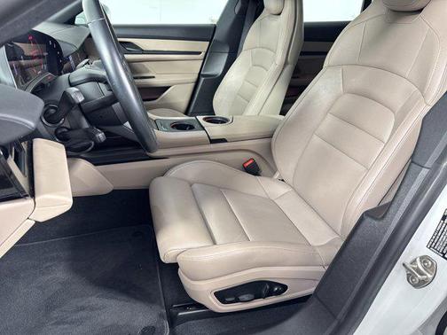 2024 Porsche Taycan 4