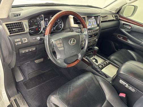 2014 Lexus LX 570 Base