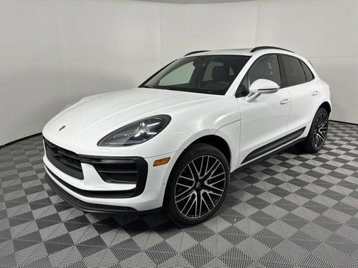 2025 Porsche Macan AWD