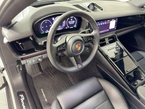 2025 Porsche Panamera 4S