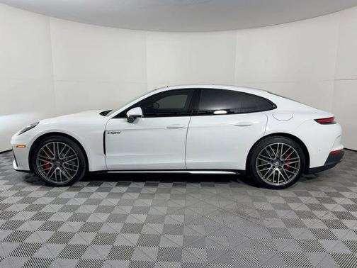 2025 Porsche Panamera 4S