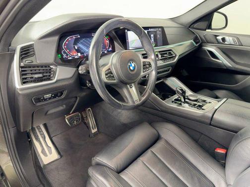 2022 BMW X6 xDrive40i
