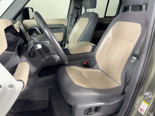 2022 Land Rover Defender 110 X-Dynamic SE