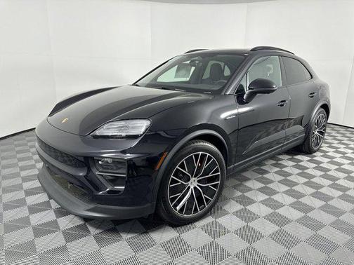 2025 Porsche Macan 4S