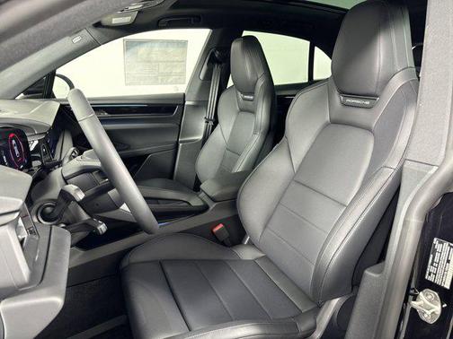 2025 Porsche Macan 4S