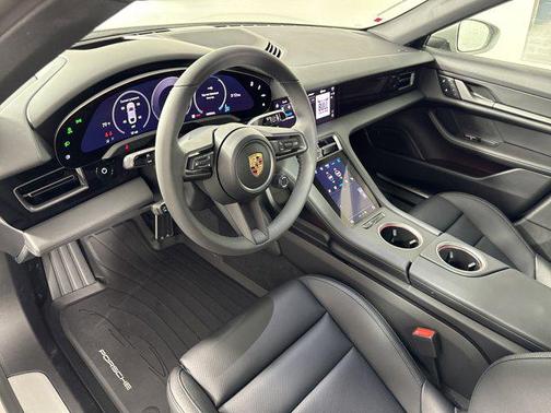 2025 Porsche Taycan RWD
