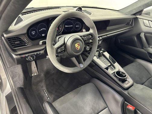 2024 Porsche 911 Carrera GTS