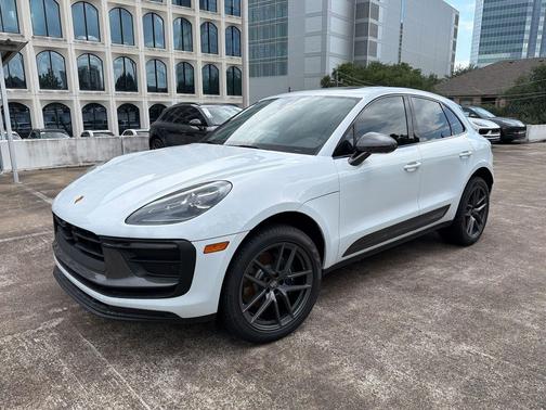 Carrara White Metallic 2026 Porsche Macan T