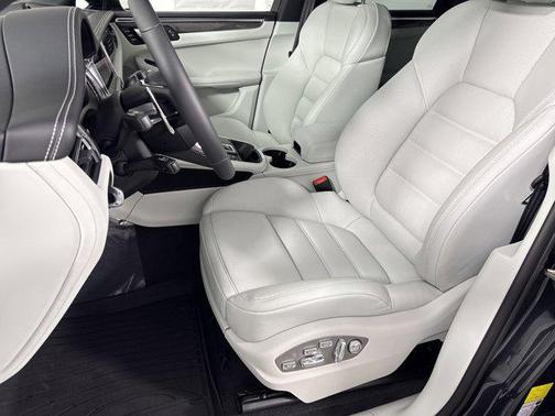 2026 Porsche Macan GTS