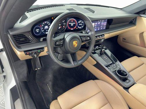 2021 Porsche 911 Carrera