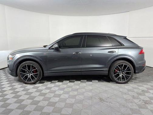 Daytona Gray Pearl Effect 2022 Audi Q8 55 Prestige