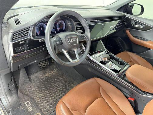 Daytona Gray Pearl Effect 2022 Audi Q8 55 Prestige