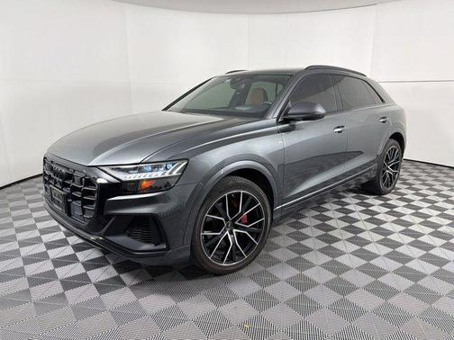 Daytona Gray Pearl Effect 2022 Audi Q8 55 Prestige