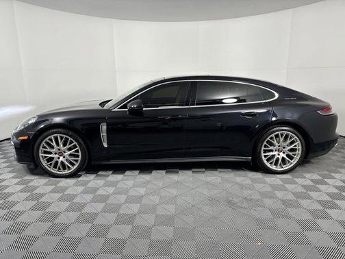 2021 Porsche Panamera 4 Executive